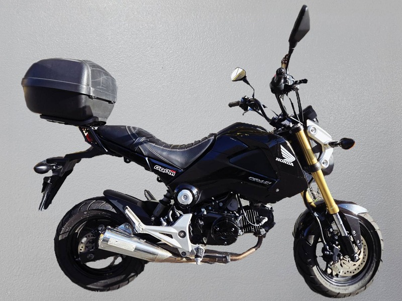 125cc】ホンダ グロム125 黒：沖縄レンタルバイクのインリンク