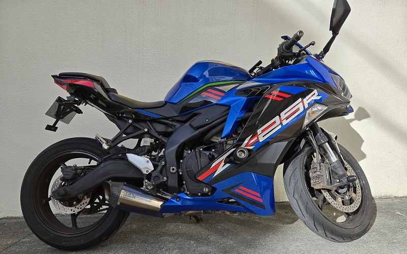 250㏄】カワサキ ニンジャZX25R：沖縄レンタルバイクのインリンク